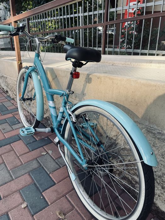 Bicicleta albastra