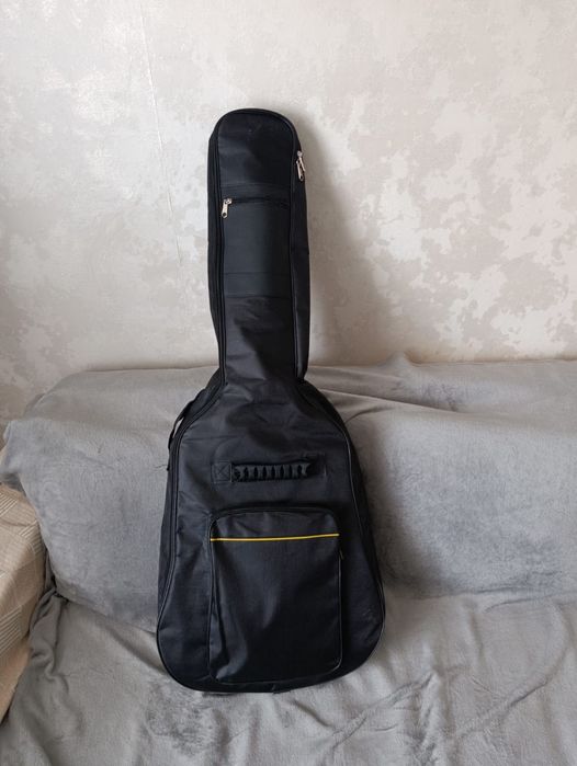 Акустическая гитара