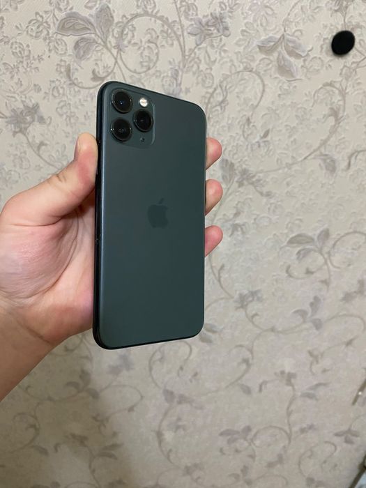 Продам iPhone 11 pro в хорошем состоянии