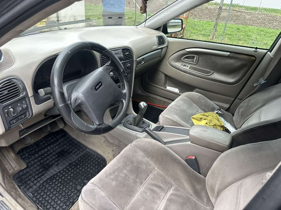 Волво V40 1.9 115кс. 2002г само на части