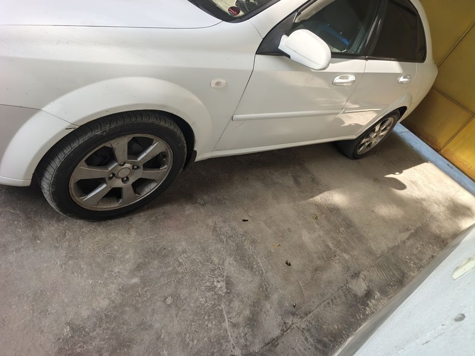 Lacetti gentra jentra diska balon 215 50 r 17