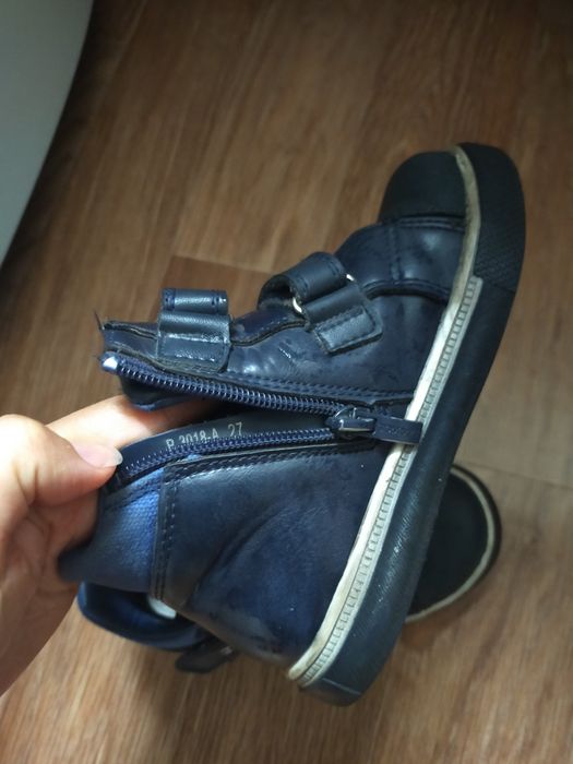 Продам осенние ботинки