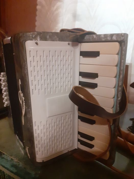 Акордион ученический ,новый!