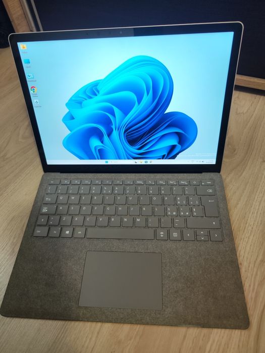 Microsoft Surface 1769 cu touch screen