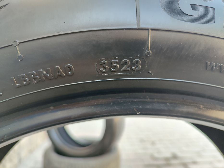 Летняя резина 215/55R18(2шт)