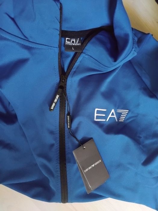 Trening Emporio Armani. L