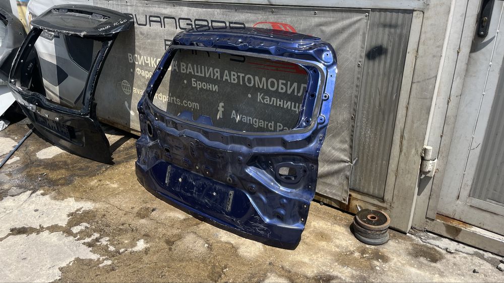 Багажна врата Mazda CX80