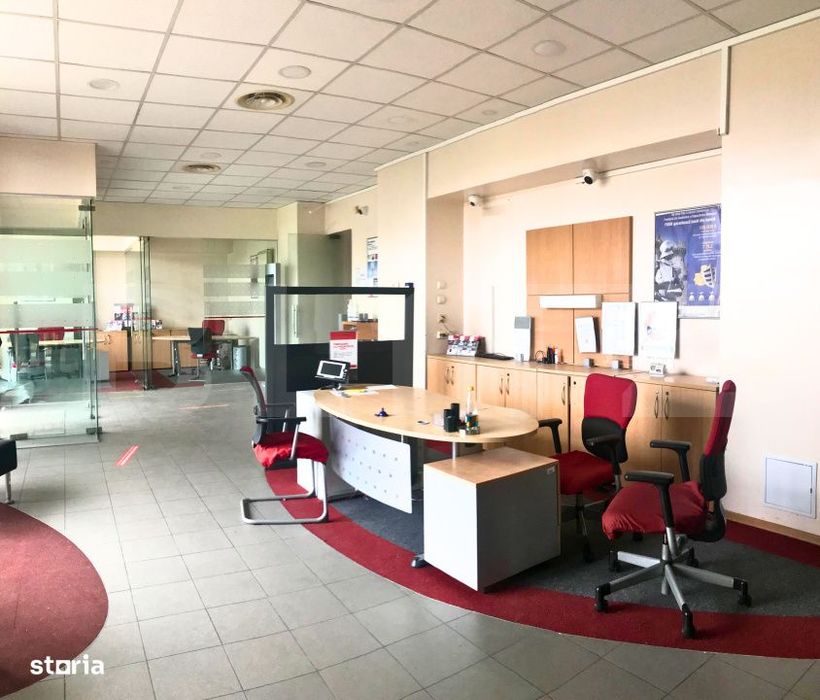 Spatiu comercial stradal, 160 mp, zona Micro 3