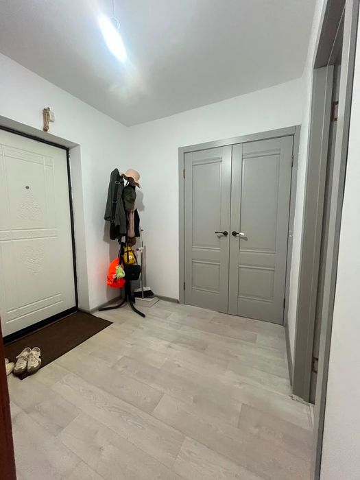 Продам 2 х кв 8/9 эт Нур сити