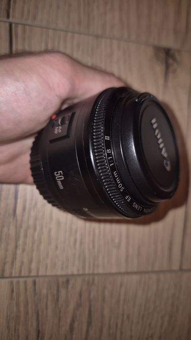 Объектив Canon EF 50mm f1.8