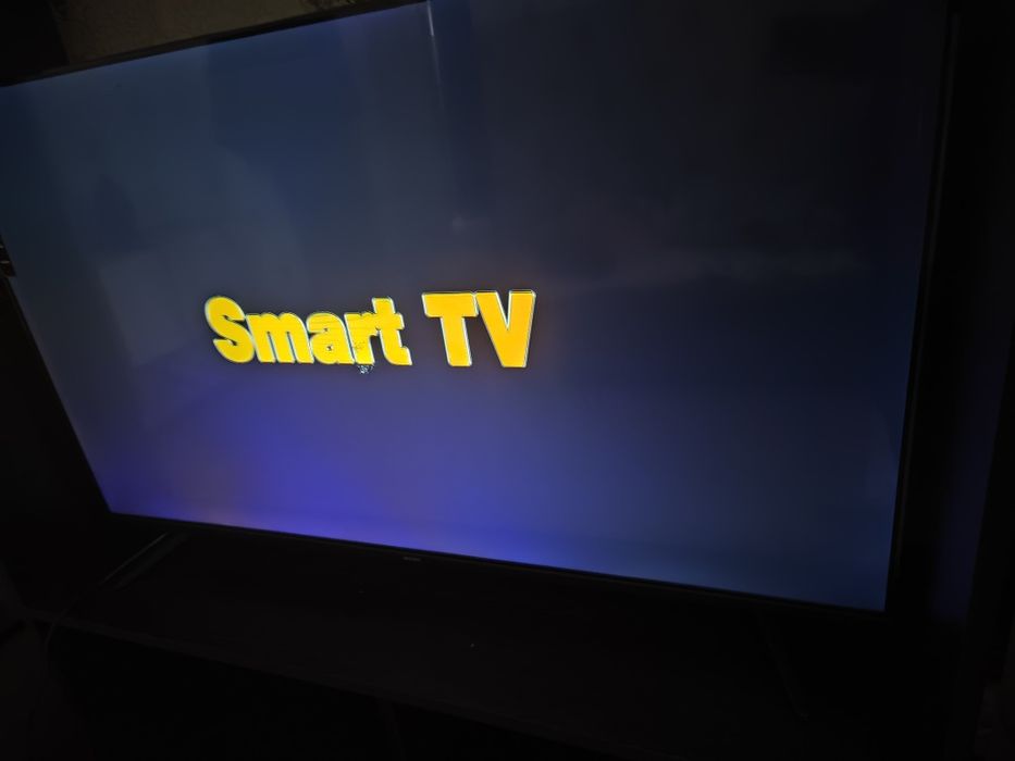 Телевизор смарт acron 109 см