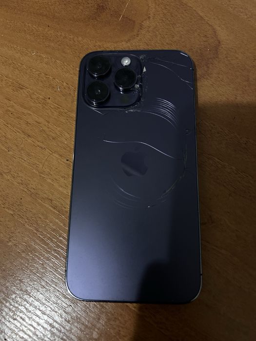 Продам 14 про мах срочно