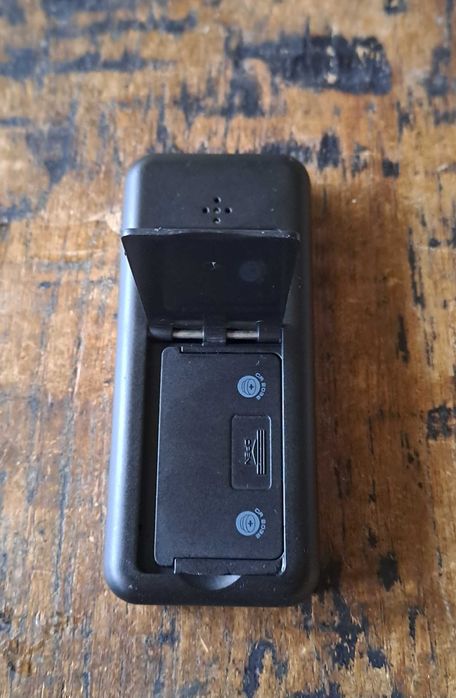 часовник будилник за пътуване Marksman Марксман дигитален с калъф