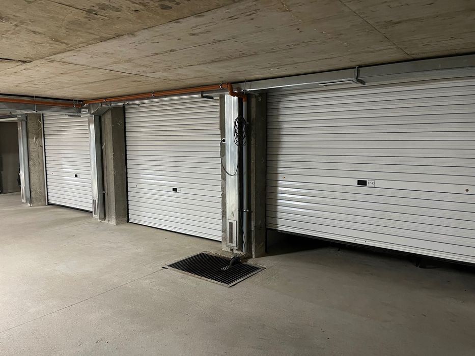 Дава се под наем Гараж / Паркомясто в София, Овча купел - 18 кв.м за 129.54 € - Снимка #1