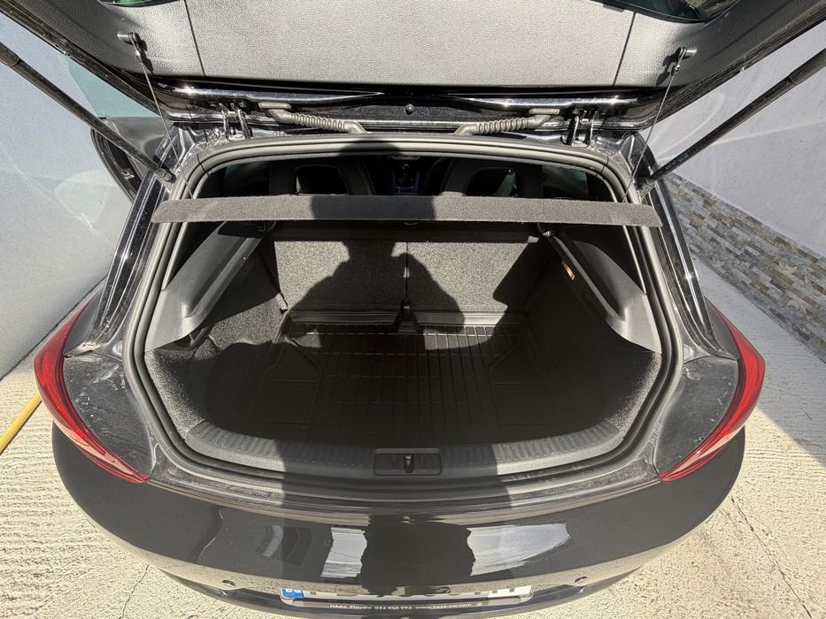 VW Scirocco 2.0 TDI , LIFE , Сервизна история