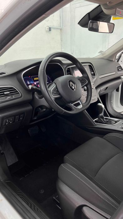 Renault Megane E-tech HYBRID Full Led Adaptiv