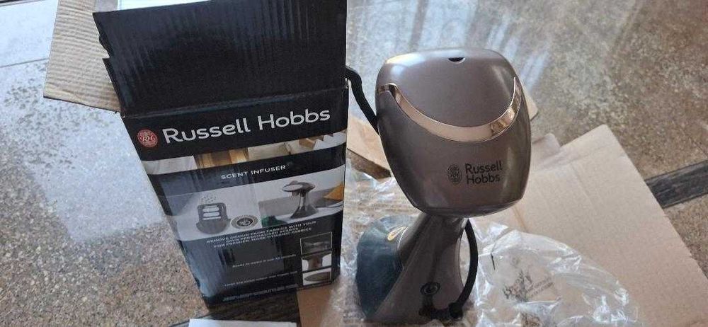 Fier de calcat cu abur Russell Hobbs 1800W