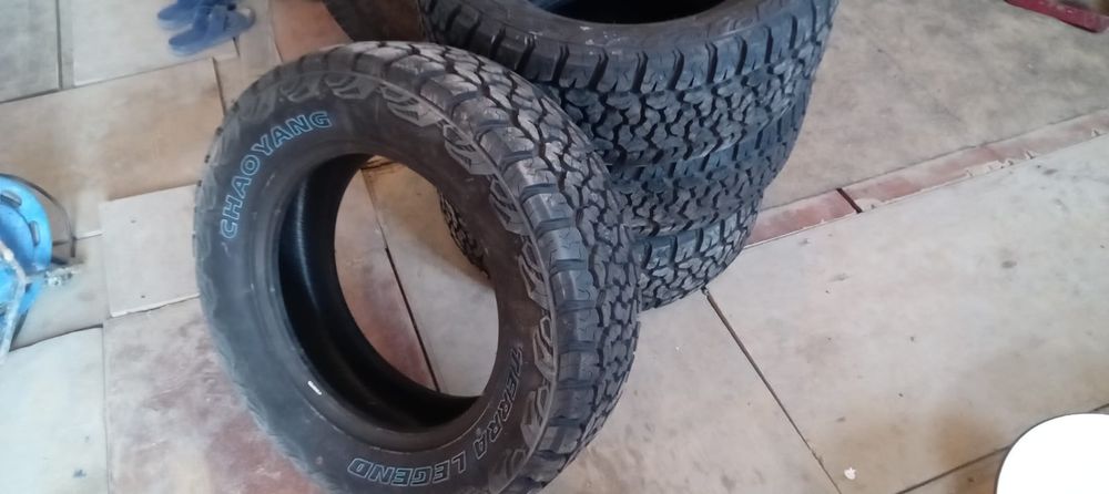 Продам балоны новый 245/65 R17