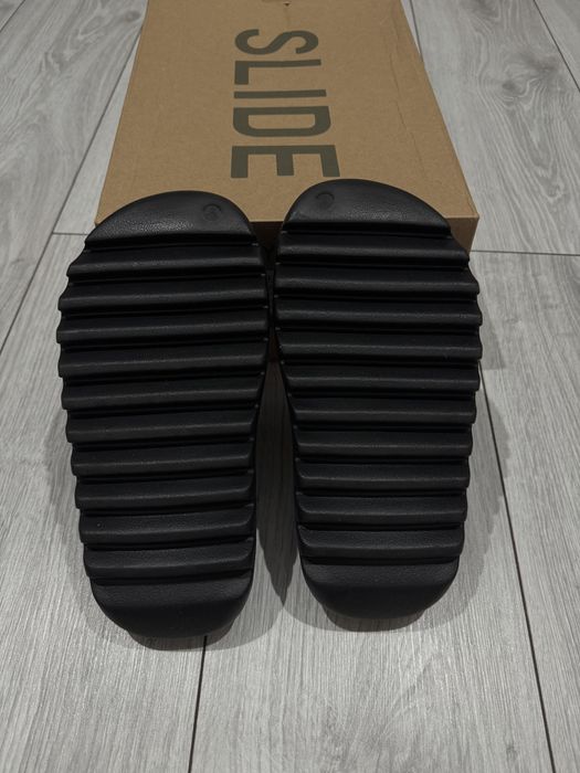 Yeezy Slide