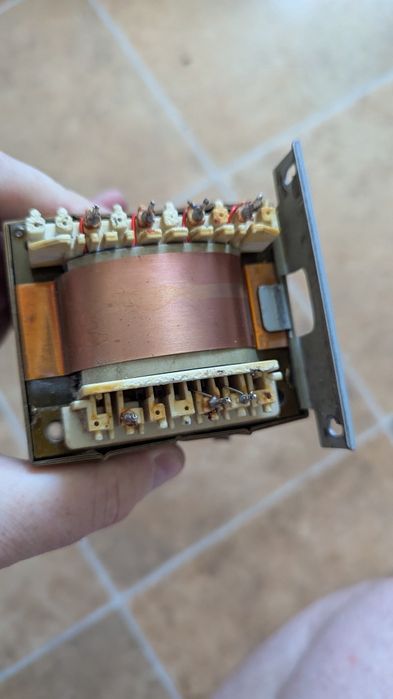 Transformator amplificator AIWA XA-006