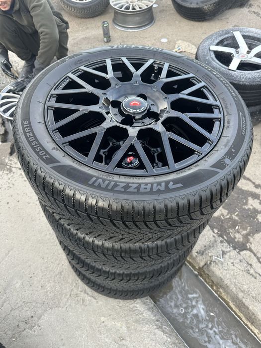 Qora glansivey neabichniy fason r16