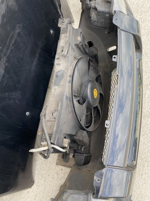 Fata completa bot Land Rover Freelander 2 capota bara fata aripa far