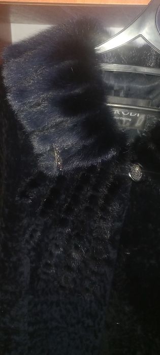 Продам шубу PRODI
