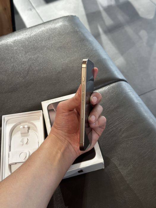 iPhone 16 Pro 256gb/92% Karobkali sim