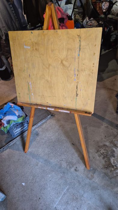 Продам мольберт для рисования