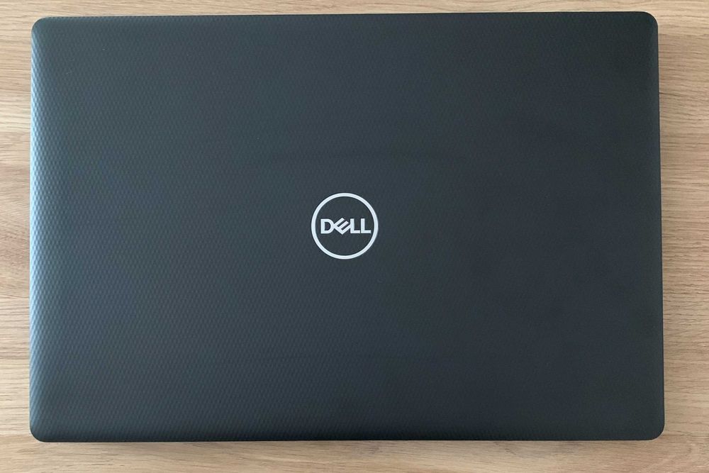 Ideal pentru scoala! Laptop Dell Inspiron 15 3000 intel i3 7th gen