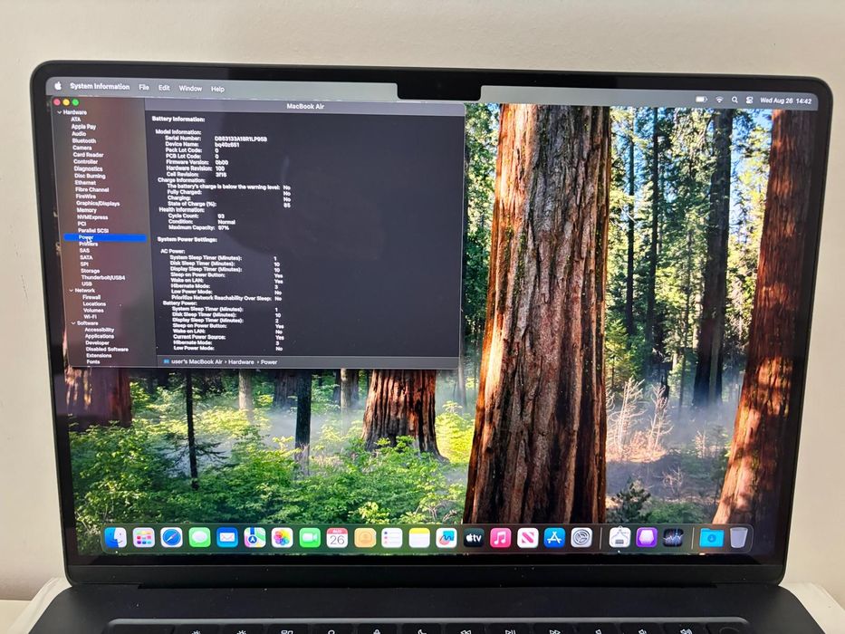 MacBook Air 15" M2 2023, 8GB/512GB, Midnight, stare foarte buna, cutie originala