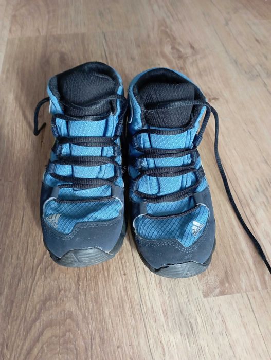 Детски боти adidas terrex, 27 номер.
