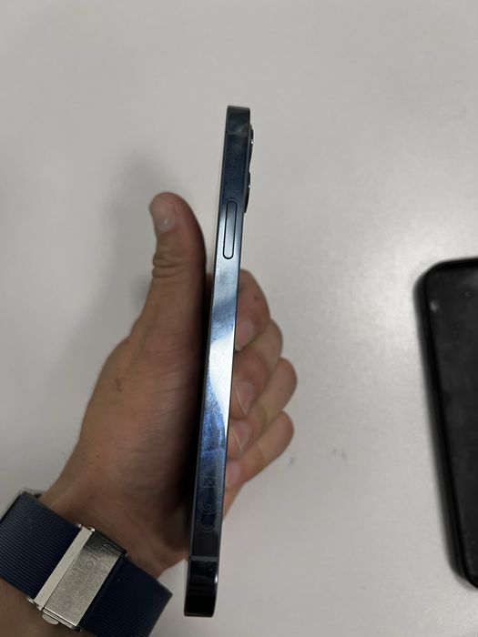 Iphone 12 pro сатылады