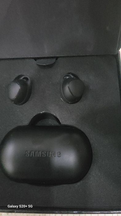 Беспроводной фитнес наушник