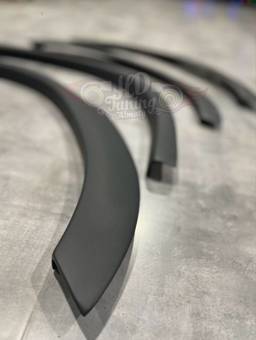 Фендера V2 на крылья Subaru Legacy BG/BD