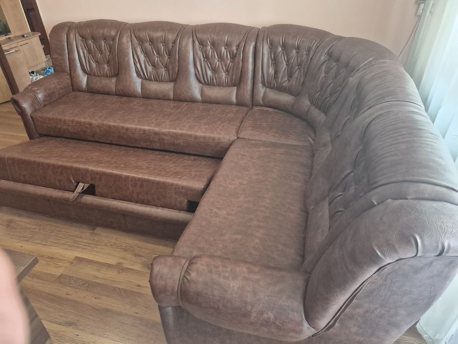 Coltar extensibil + canapea 2 locuri piele