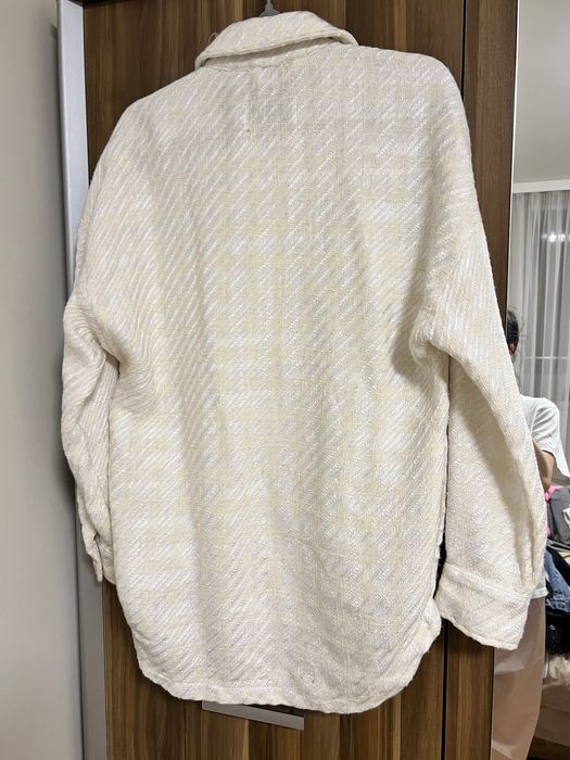 Stradivarius риза яке