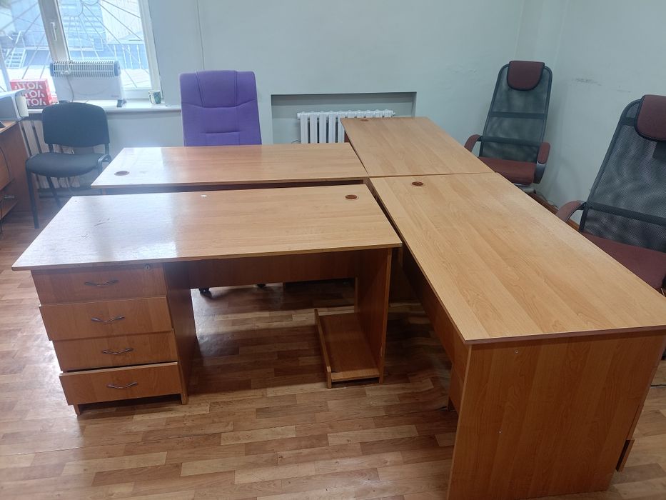 Продам офисные столы