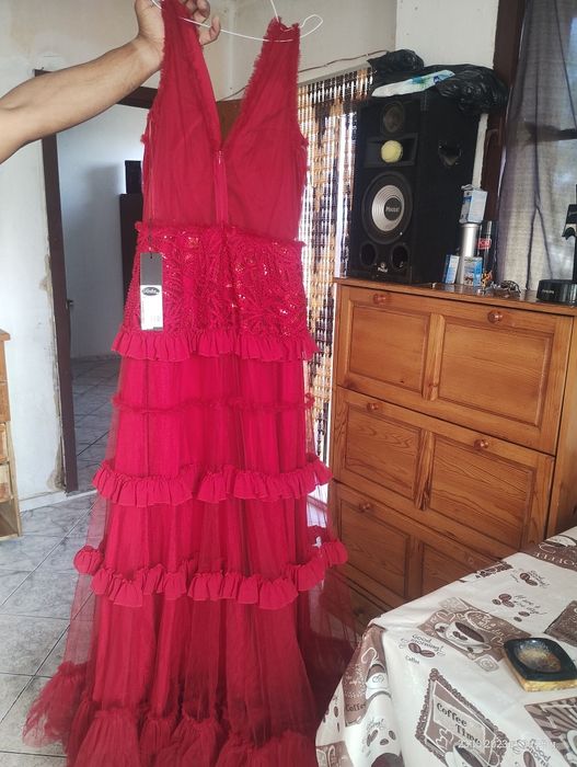 Продавам две официални  рокли