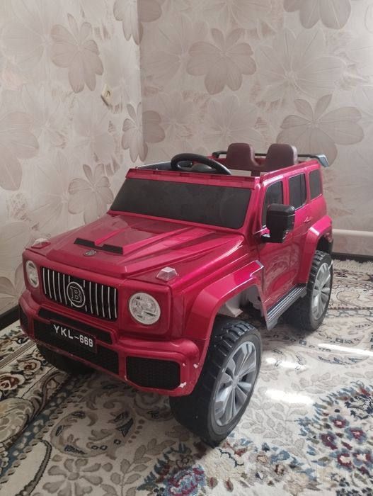 Детский автомобиль