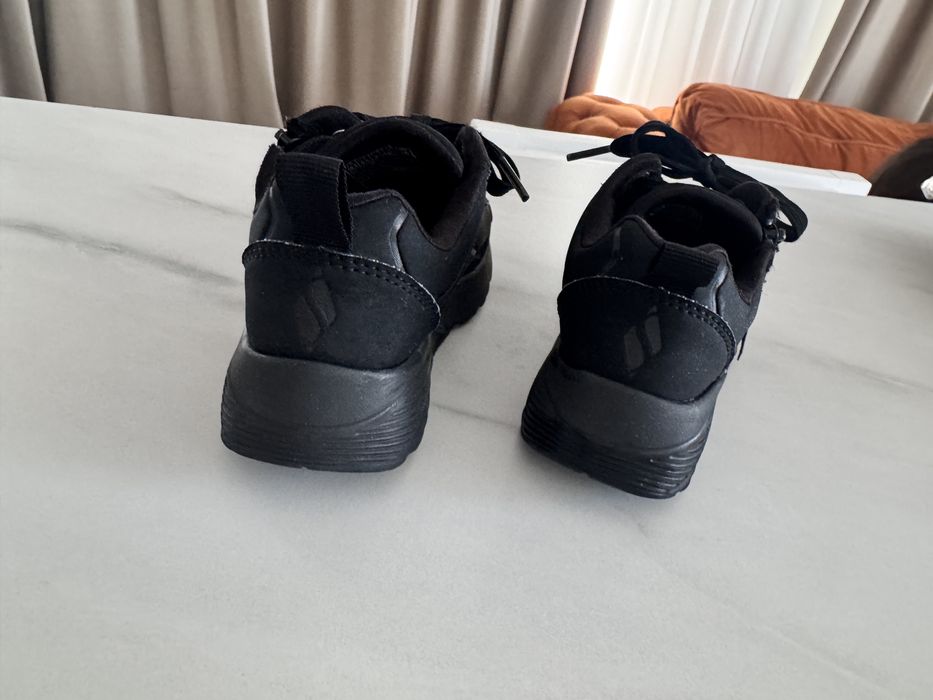 Skechers marimea 27, ca noi