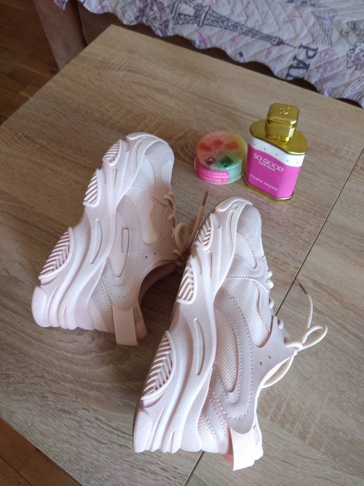 Розови дамски маратонки, цикламени Asics