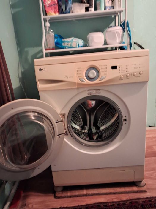 Продам стиральную машинку ЛД вв хорошем рабочем состоянии