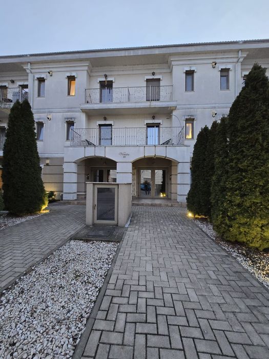 Apartament cu 2 camere de închiriat