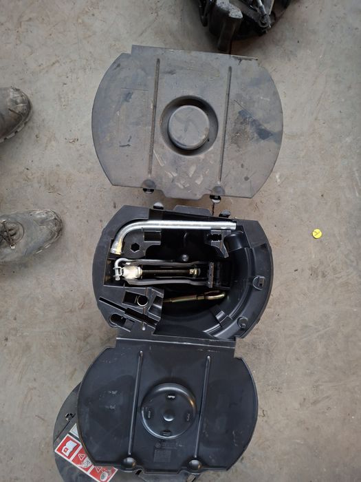 Chit cric ford mercedes fiat skoda renault