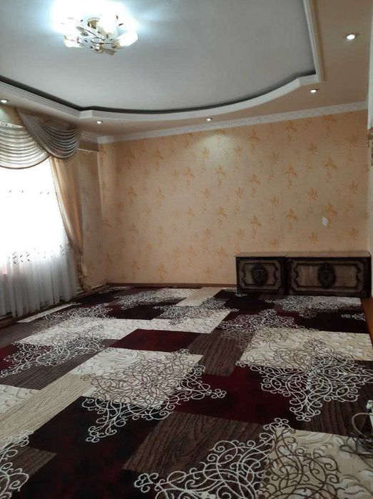 Уй сатылады! 6 соток, 5 комната магазини бар.
Адресс Гоне кала