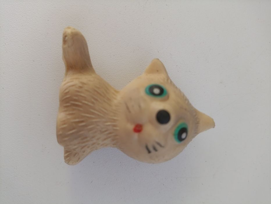 Фигурки кошечек и собак