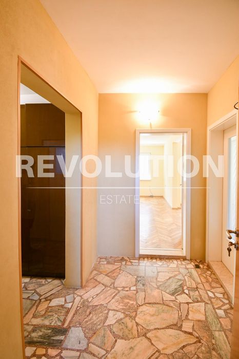 Дава се под наем Етаж от къща в София, Бояна - 113 кв.м за 715 € - Снимка #12