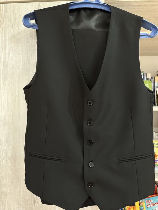 Костюм тройка, черного цвета