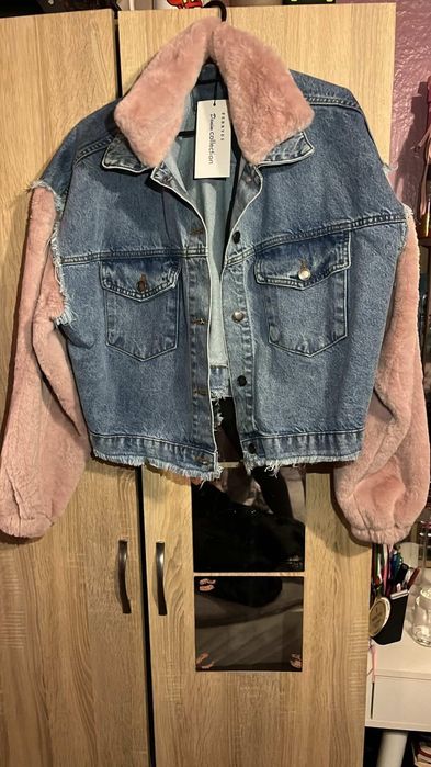 Дамско нежно яке подходящо за есента и пролетта